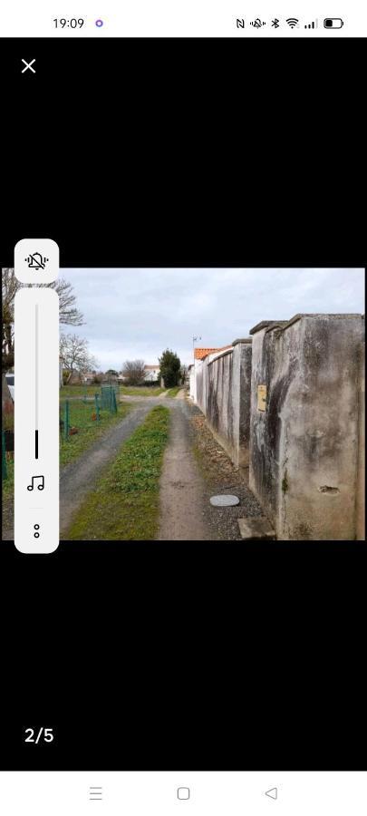 Maisonnee Avec Une Chambre Saint-Michel-en-l'Herm Exterior foto